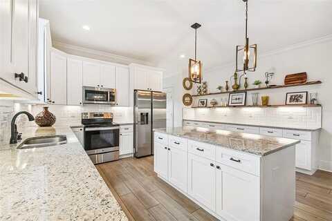 Central, TAMPA, FL 33604