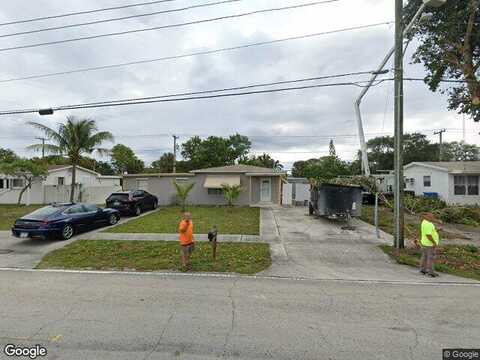 14Th, LANTANA, FL 33462