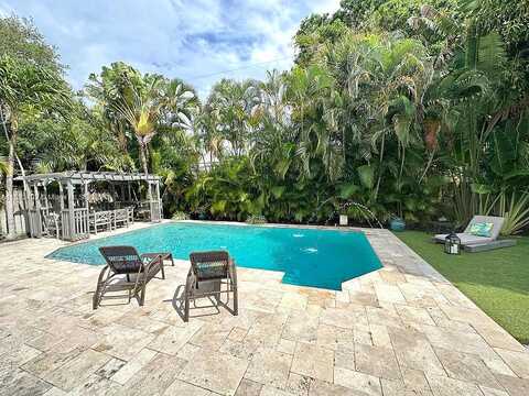 27Th, WILTON MANORS, FL 33334