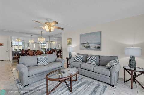 14Th, HALLANDALE BEACH, FL 33009