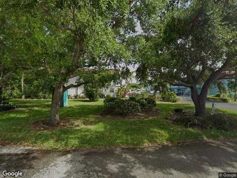 Carlton Ct, Fort Pierce, FL 34949