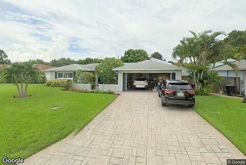 98Th, SAINT PETERSBURG, FL 33702