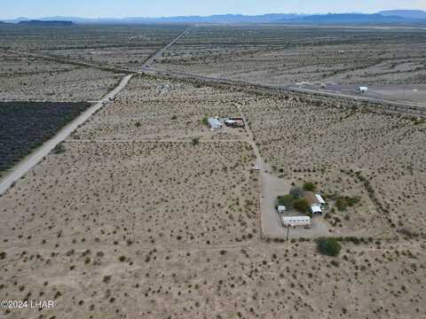 N Mcvay Rd, Bouse, AZ 85325