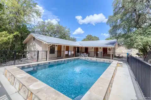 Laurel Ln, Concan, TX 78838