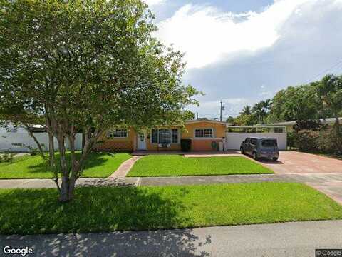 W 12Th Ln, Hialeah, FL 33012