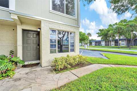 Lagos De Campo Blvd, Tamarac, FL 33321