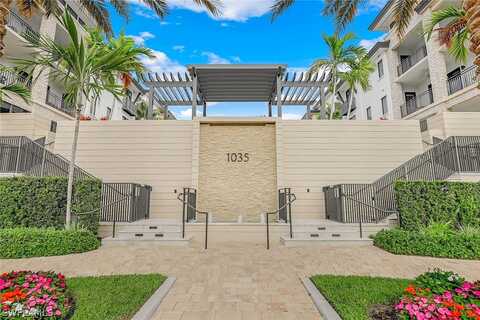 3Rd Avenue S, Naples, FL 34102