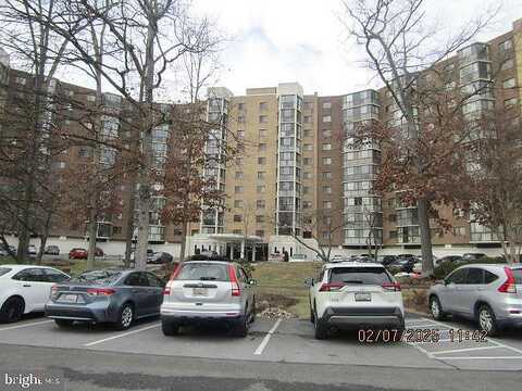 Interlachen Drive 1-920, Silver Spring, MD 20906