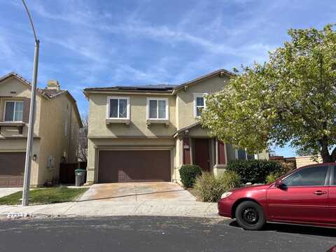 English Oak Crt, Fair Oaks, CA 91387