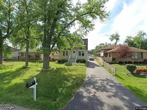 Lincoln St, Westmont, IL 60559