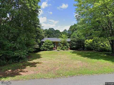 Oak Park, PFAFFTOWN, NC 27040