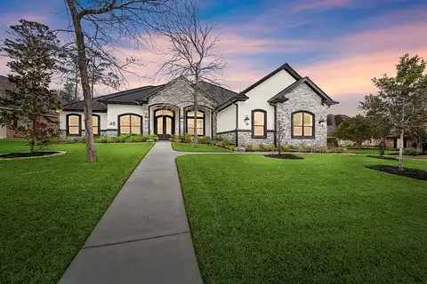 W Oaks Ct, MONTGOMERY, TX 77356