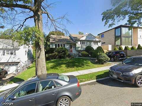 Morenci, LITTLE NECK, NY 11362