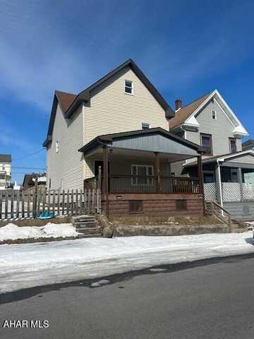 721 N 5th Avenue, Altoona, PA 16601