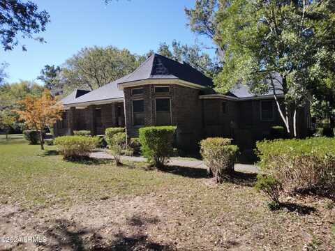 35 Joe Frazier Road, Beaufort, SC 29906