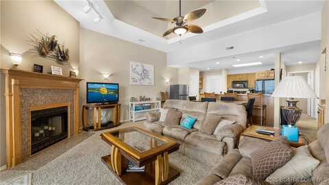 86 Aqua Finn Drive, Lake Ozark, MO 65049