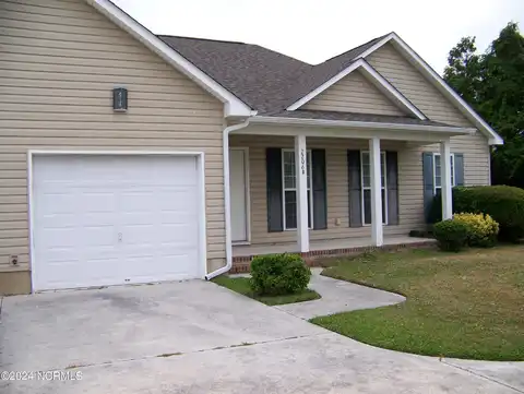 2206 Mayberry Loop Road, Morehead City, NC 28557