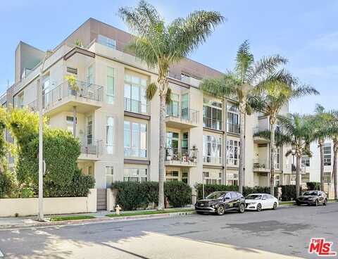 13320 Beach Ave, Marina Del Rey, CA 90292