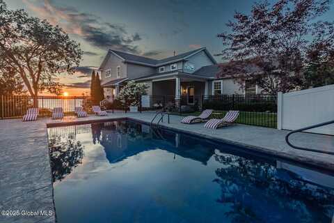 2 Leeward Lane, Saratoga Springs, NY 12866