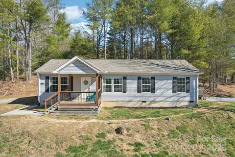 296 Sentelle Lane, Hendersonville, NC 28739