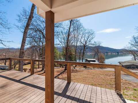 128 Cardinal Lane, Hayesville, NC 28904