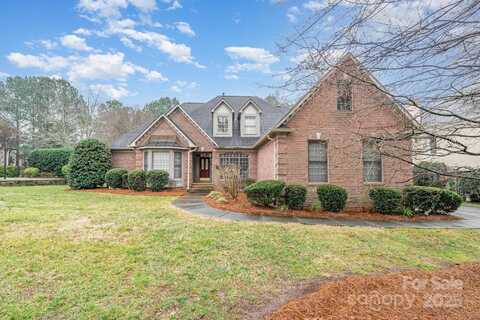 5125 Belicourt Drive, Charlotte, NC 28277