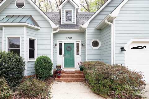 7007 Chapparall Lane, Charlotte, NC 28215
