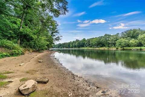 150 Slate Drive unit: 40, Statesville, NC 28625