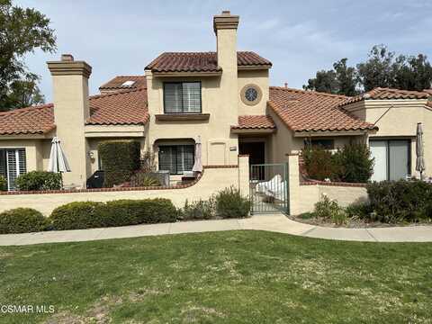 236 Country Club Drive, Simi Valley, CA 93065