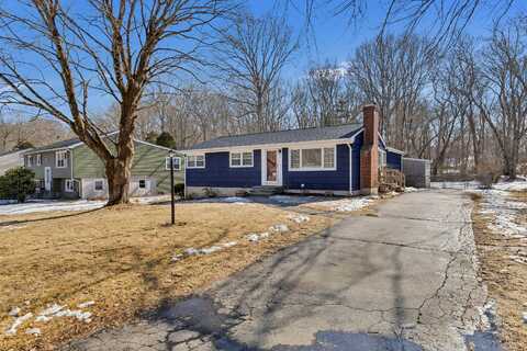 7 Fulmore Drive, Waterford, CT 06385