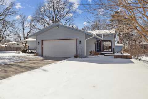 4300 74th Street, Urbandale, IA 50322