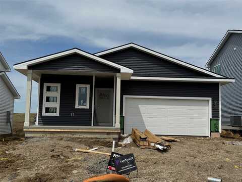 1721 Gordon Court, Norwalk, IA 50211