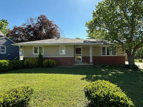 409 S 8th Avenue, Winterset, IA 50273