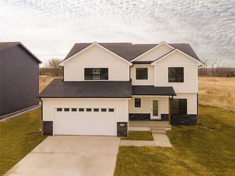 602 E Vista Lake Avenue, Polk City, IA 50226