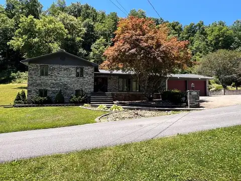 141 Verne Horne Drive, Staffordsville, KY 41256