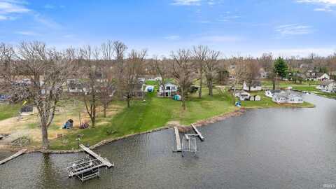 645 W 590 S, Wolcottville, IN 46795