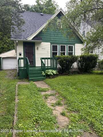 1442 Robertson Avenue, Lansing, MI 48915