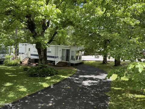 4229 E Parkway #10, Gatlinburg, TN 37738