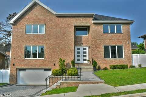 30 Cortland Pl, Cliffside Park, NJ 07010