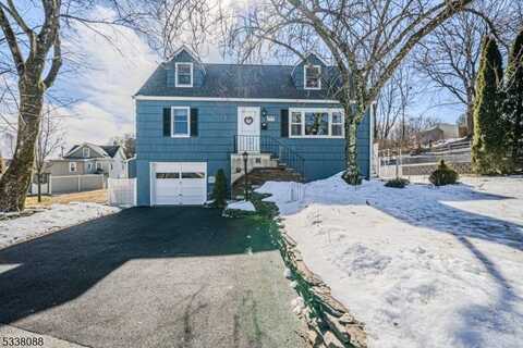 11 James Ct, Rockaway Boro, NJ 07866