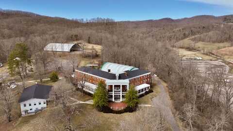 158 Academy Ln, Pence Springs, WV 24962