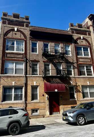 325 BALDWIN AVE, JC, Journal Square, NJ 07306
