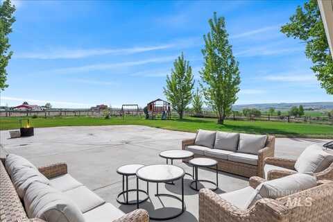 4282 Hogg Rd, Homedale, ID 83628