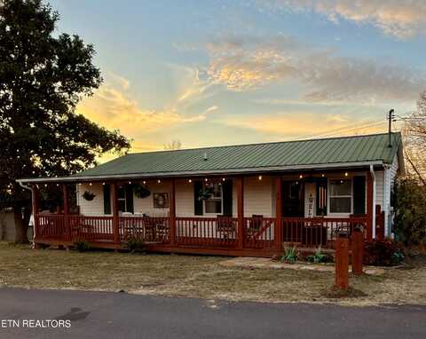 556 Old Covered Bridge Rd, Sevierville, TN 37876