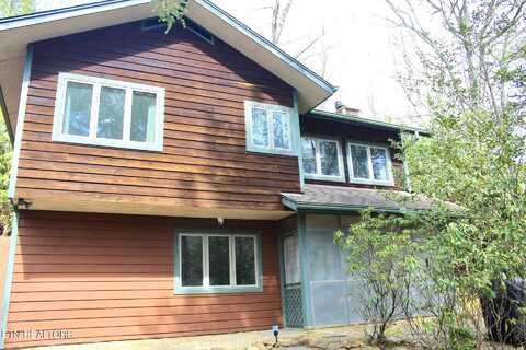 925 Sunshine Tr, Gatlinburg, TN 37738