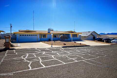 3330 Saddleback Dr, Lake Havasu City, AZ 86406