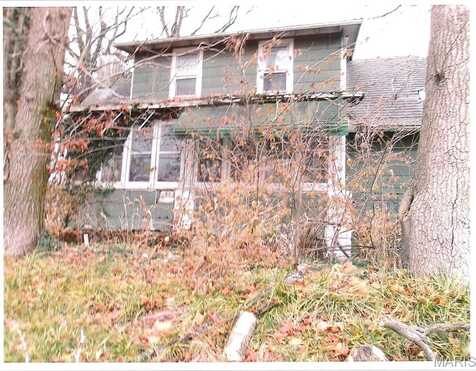 1221 E PARK, Taylorville, IL 62568