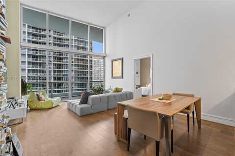 475 Brickell Ave, Miami, FL 33131
