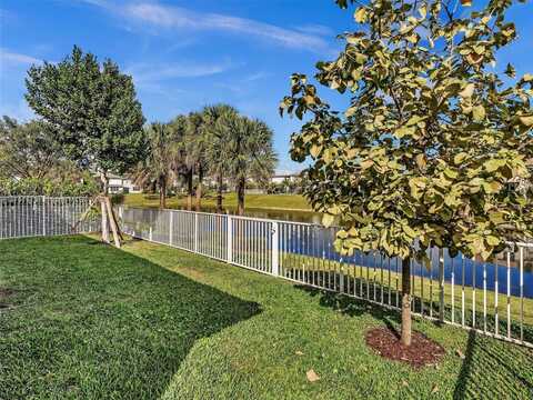 1575 Pongam Ter, Hollywood, FL 33021