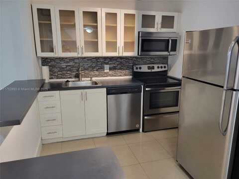 1470 NE 123rd St, North Miami, FL 33161
